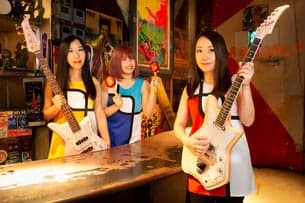Shonen Knife (21+)